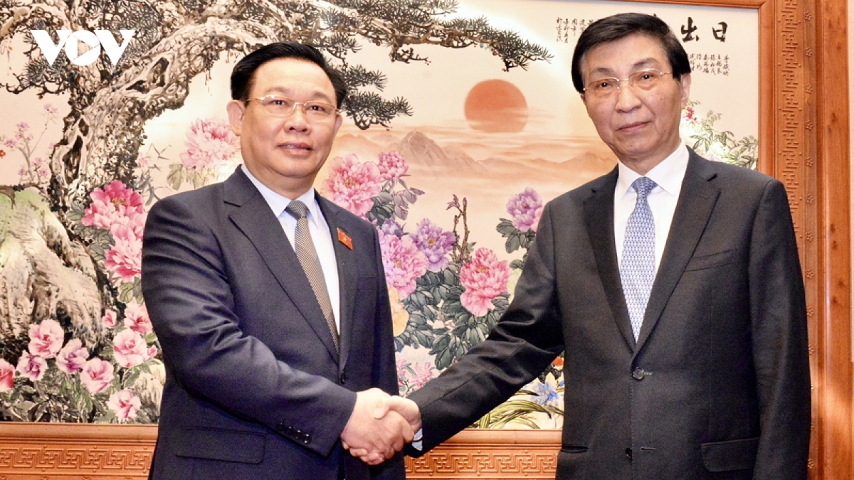 Top Vietnamese legislator meets Chinese front leader
